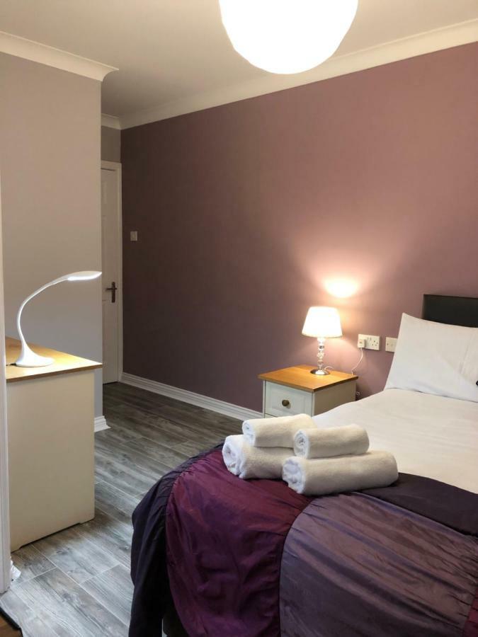 Amber Heights Bed and Breakfast Galway Exteriör bild