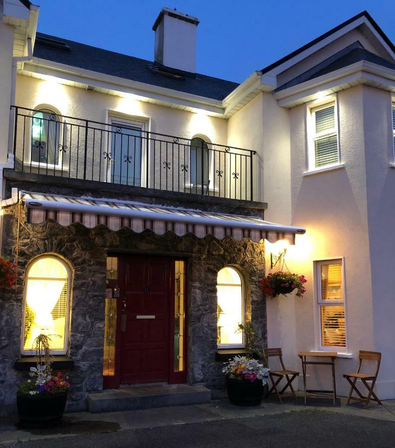 Amber Heights Bed and Breakfast Galway Exteriör bild