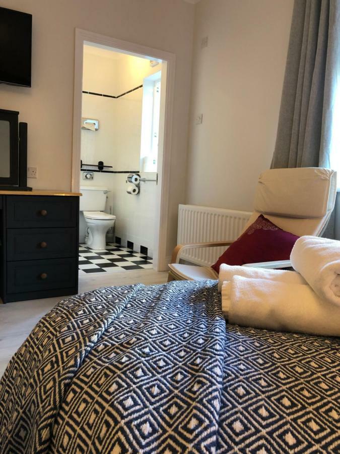 Amber Heights Bed and Breakfast Galway Exteriör bild